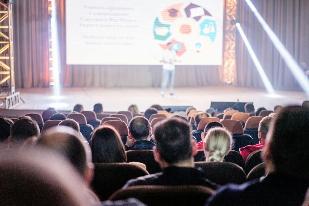 devenir la référence de votre secteur grâce au marketing de contenu